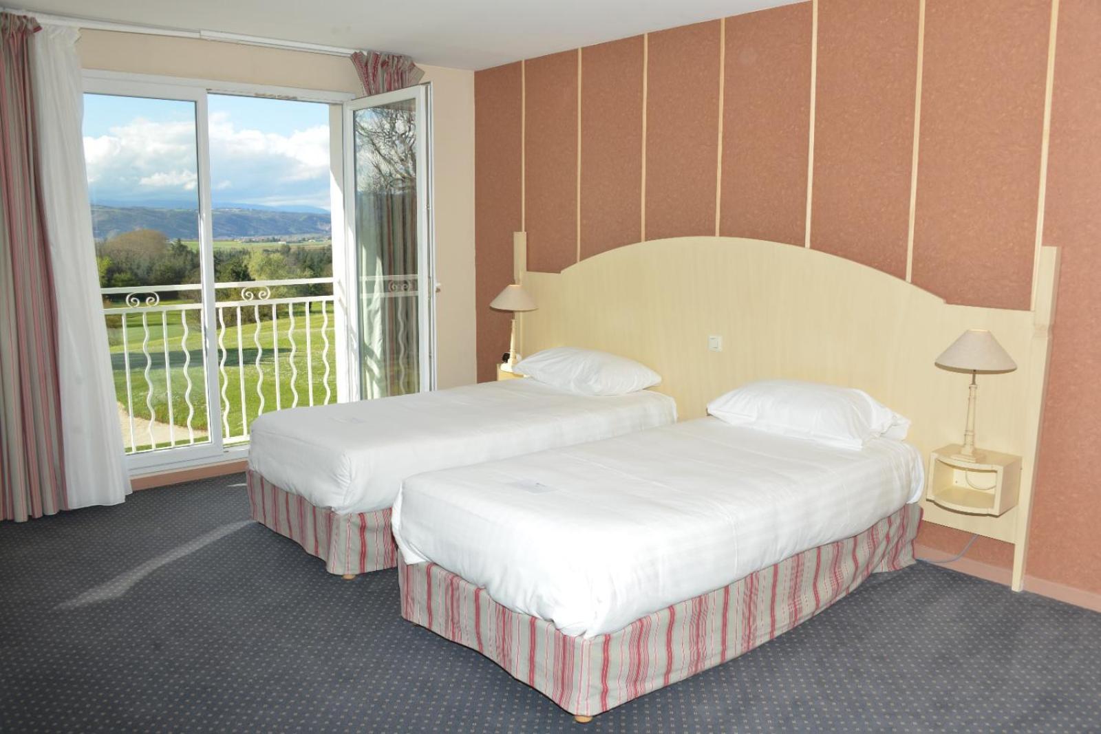 Best Western Golf D'Albon Exteriér fotografie