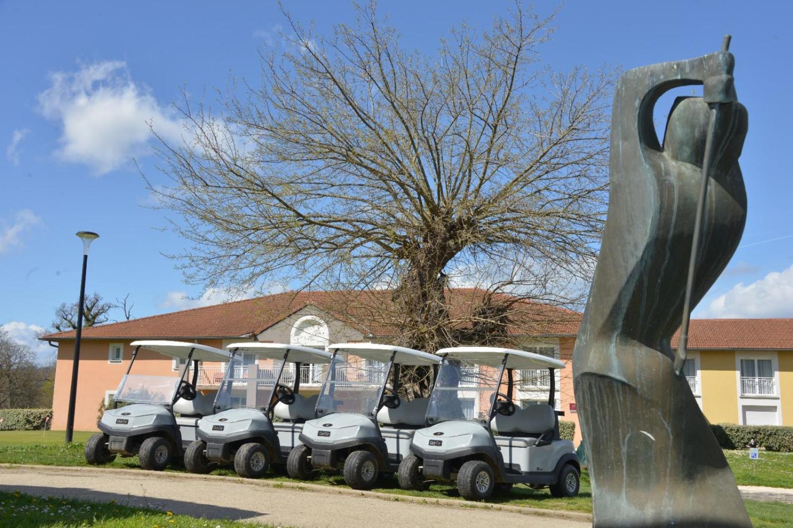 Best Western Golf D'Albon Exteriér fotografie