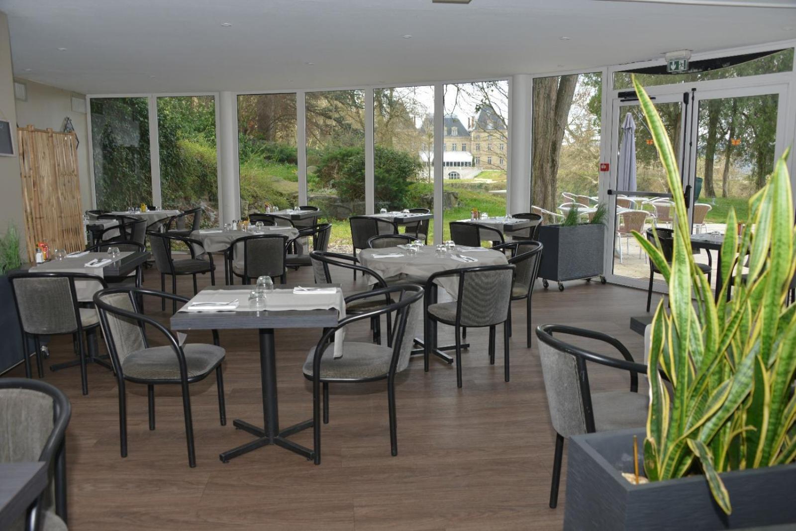 Best Western Golf D'Albon Exteriér fotografie
