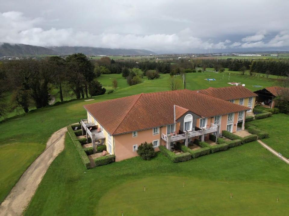 Best Western Golf D'Albon Exteriér fotografie
