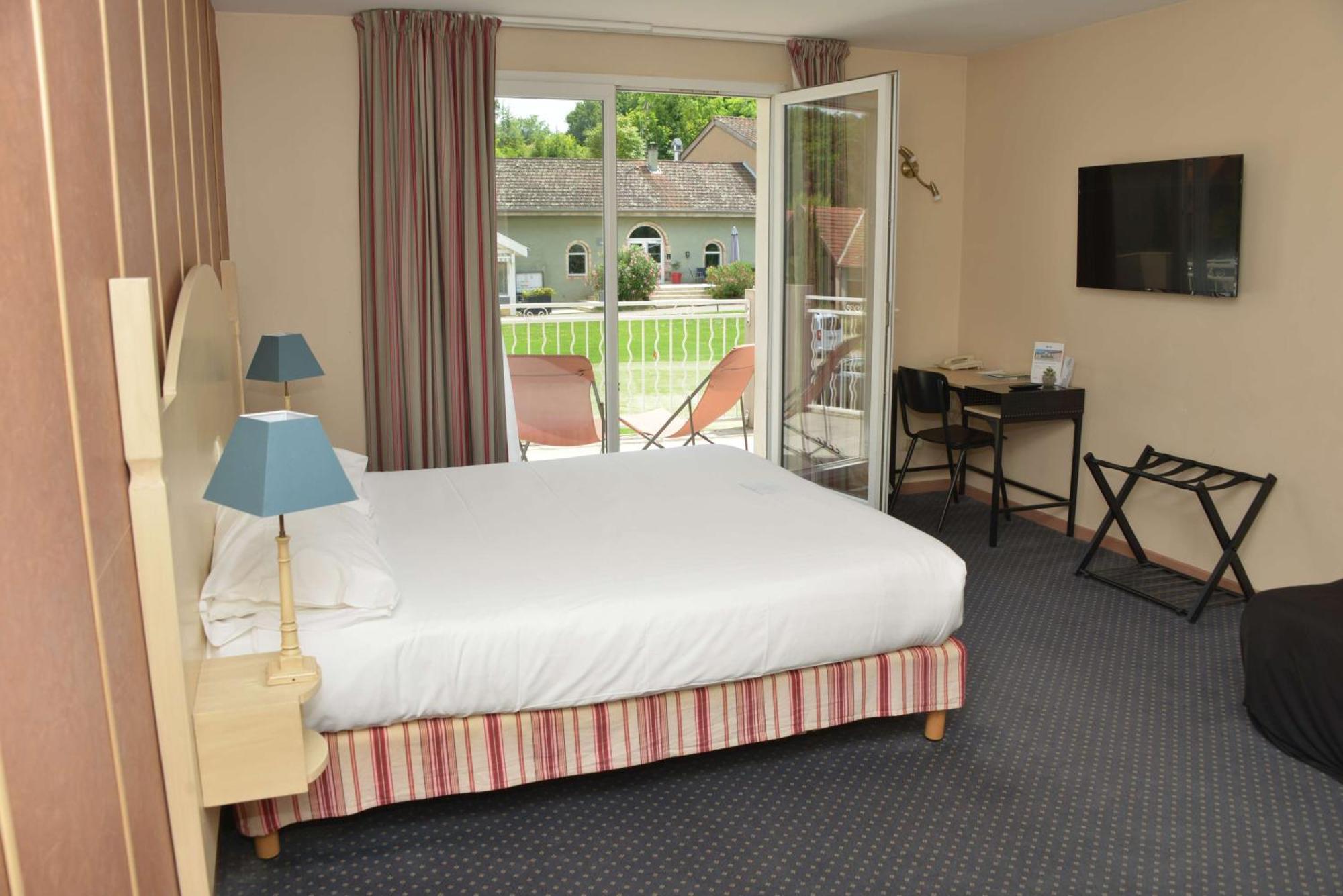 Best Western Golf D'Albon Exteriér fotografie